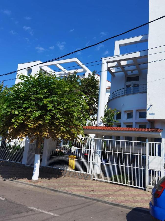 ホテル Fitness House With Garden コンスタンツァ エクステリア 写真