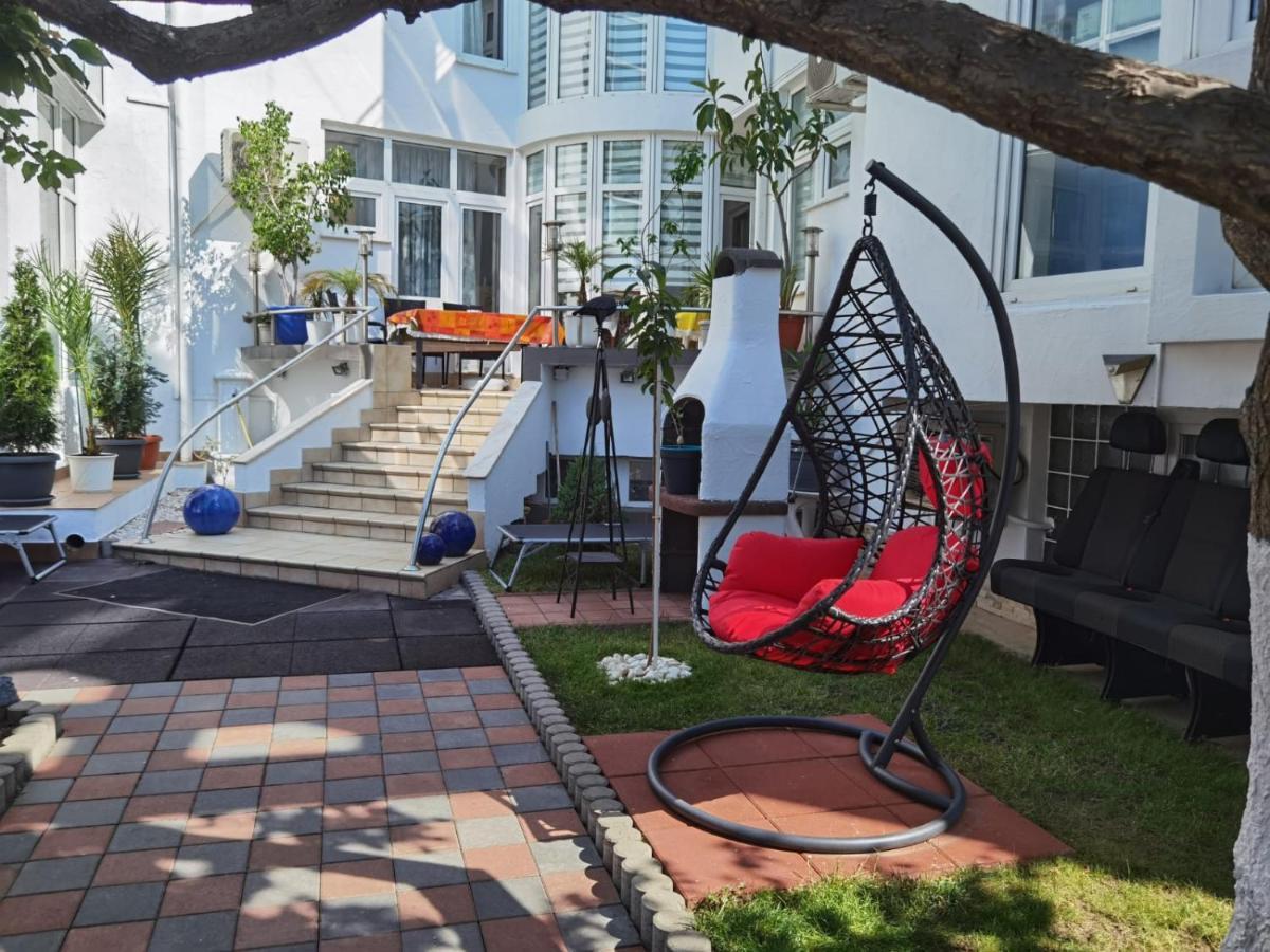 ホテル Fitness House With Garden コンスタンツァ エクステリア 写真